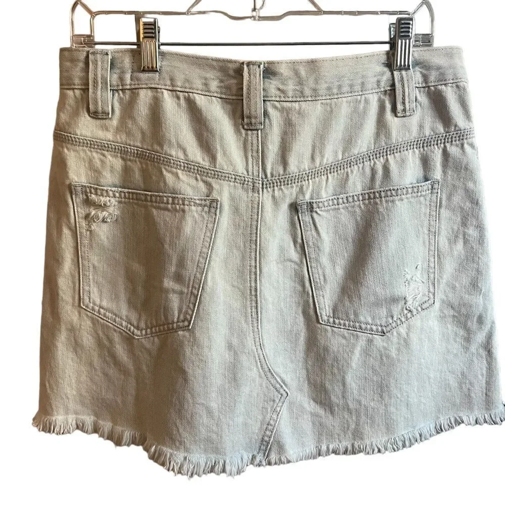 Free People Sidecar Denim Mini Skirt size 29 Light Wash Frayed Hem Destructed